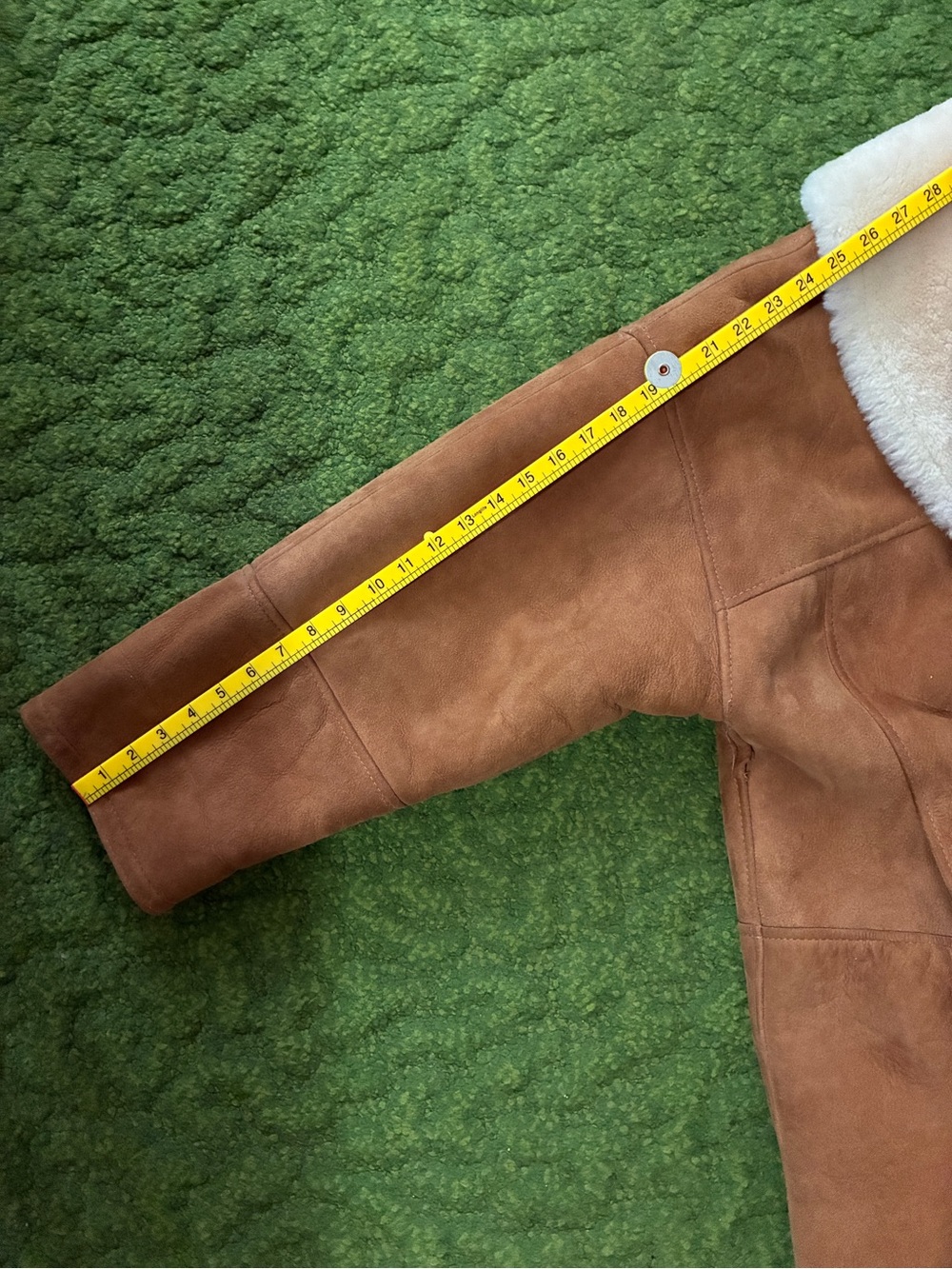 Rare! Vintage Saks Fifth Avenue Shearling Leather Coat - Picture 11 of 15